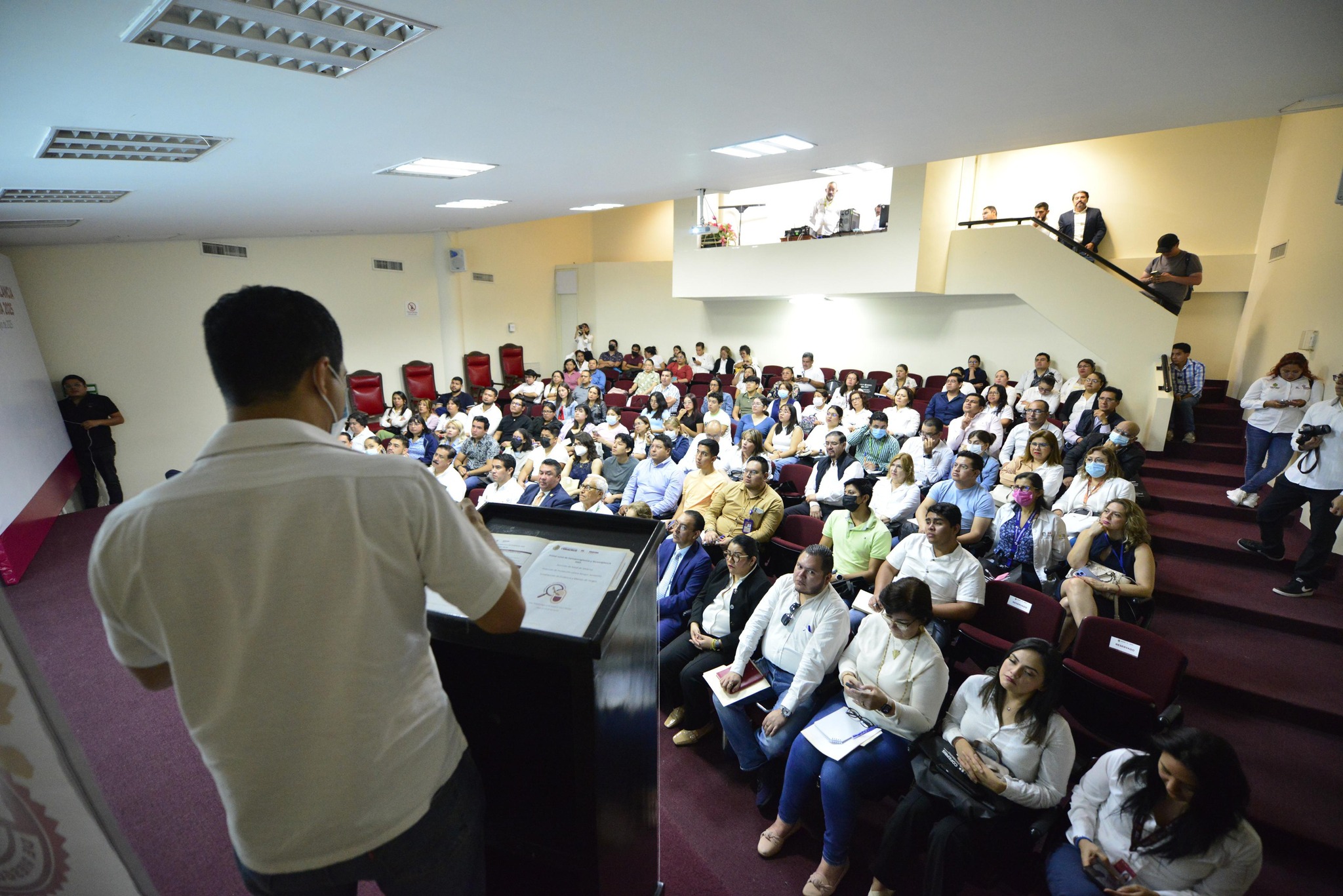 Impartimos el Curso de Farmacovigilancia y Tecnovigilancia 2025