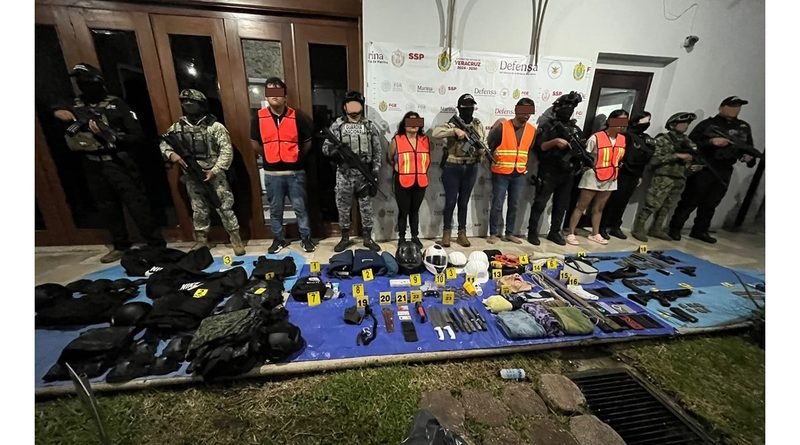 Cateo en Orizaba deja cuatro detenidos en flagrancia, armas e indicios asegurados