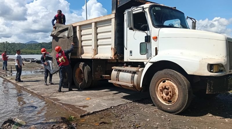 SSP brinda asistencia a familias afectadas por lluvias en el sur de Veracruz